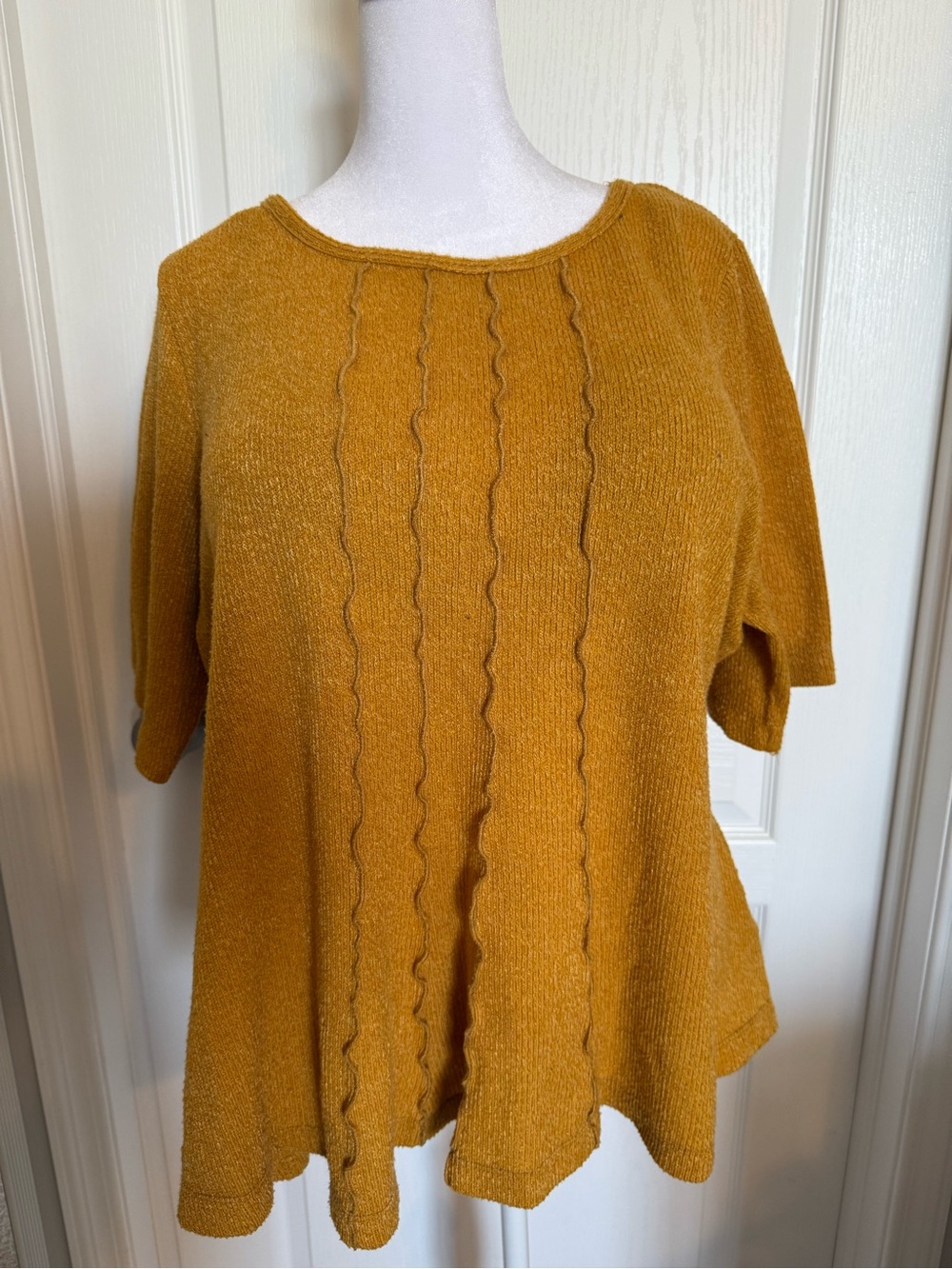 Laura Mustard Yellow 3/4 Sleeve Knit Top